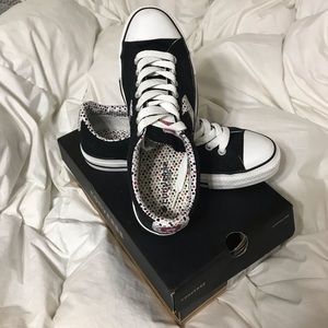 Black polka dot converse shoes